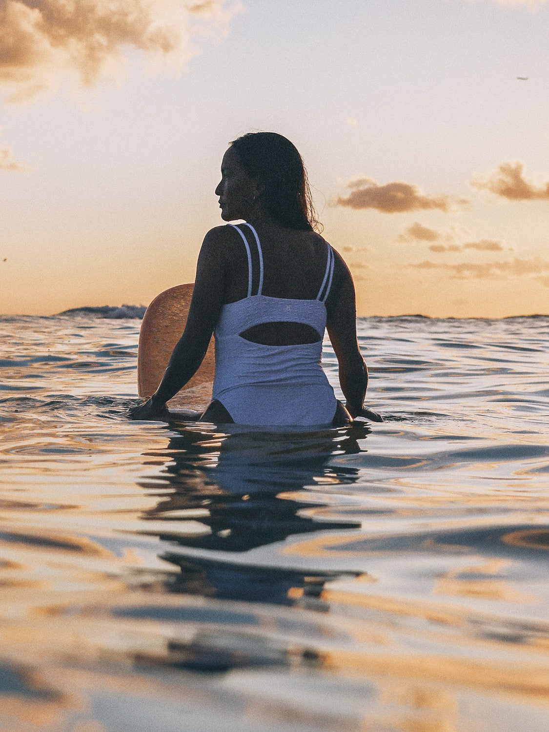 Amphora Moderate One Piece Swimsuit | Hurley - White