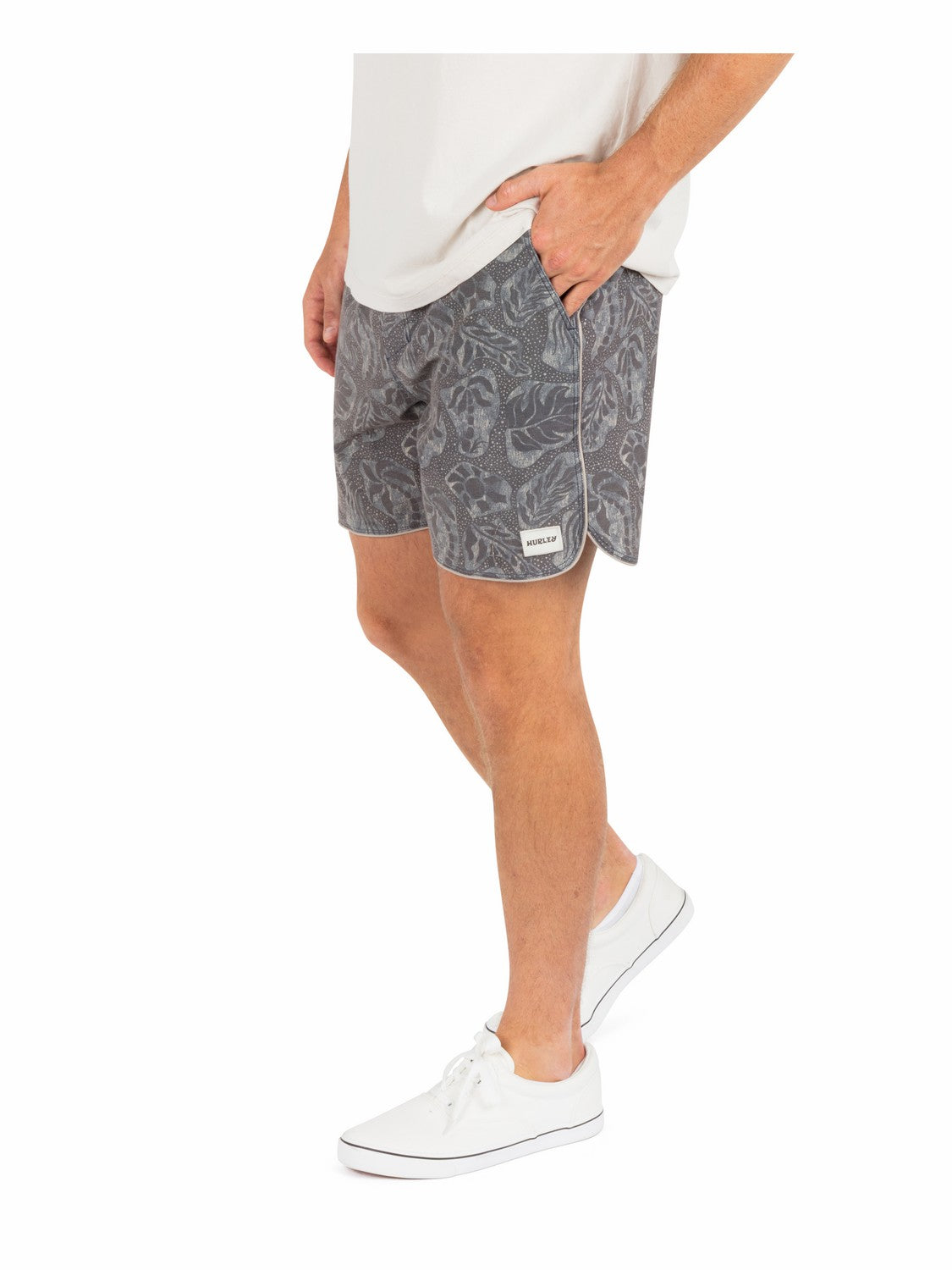 Phantom Naturals Scallop Volley 17" | Hurley - Black