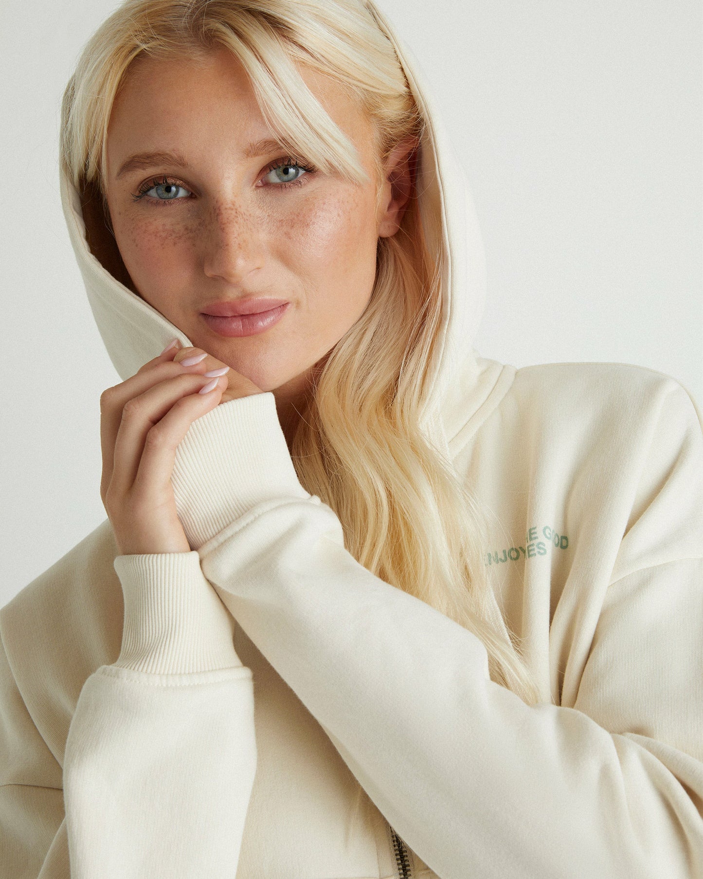 Enjoy The Good Crop Zip Hoodie | Hurley - Off White