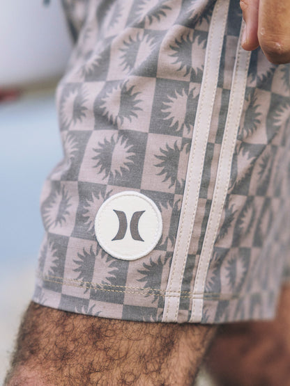 Phantom Naturals Tailgate 18" | Hurley - Woodside